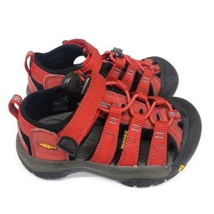 KEEN Little Kids' (Toddler) Newport H2 Size 9 Red